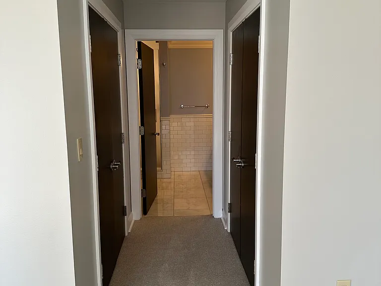 Master Bedroom 2-walk-in closets