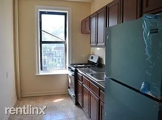 357 Tompkins Ave photo 1