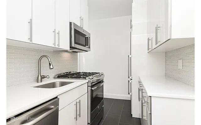 Rented by Douglas Elliman | media 13