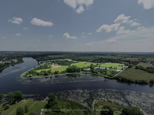 269 River Rd, Greater Napanee, ON K7R 0E3
