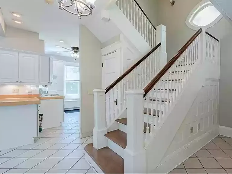1382 Cove Ave #1 — Photo 10
