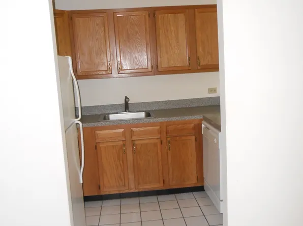 5820 Oakwood Dr Unit 3C, Lisle, IL 60532