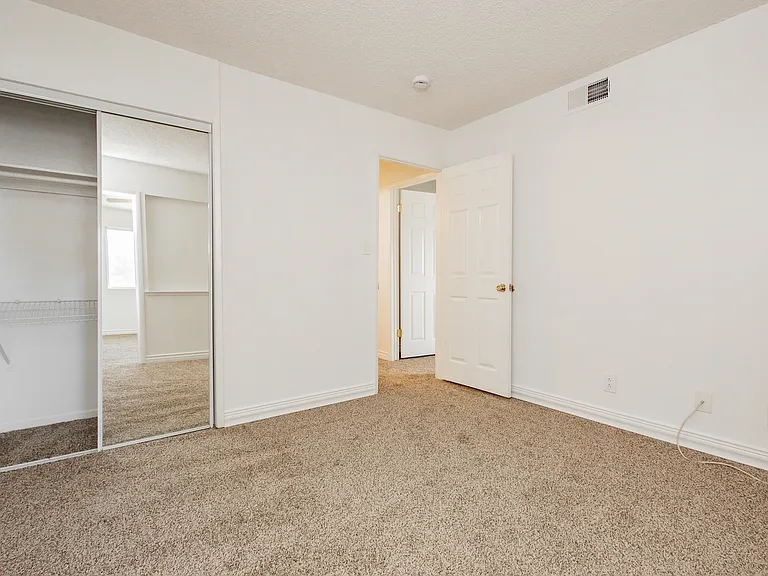 3969 Manford Cir — Photo 41