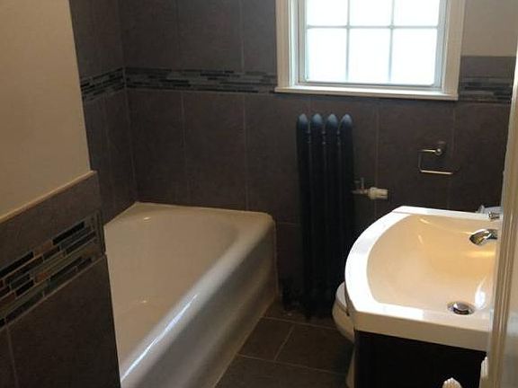 4th image of 2636 N Moreland Blvd APT 21