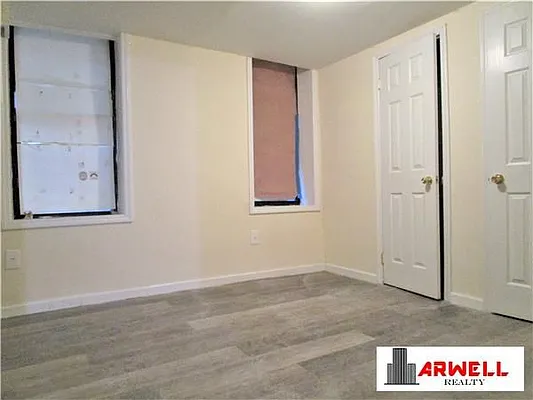 Rented by Arwell Realty | media 28