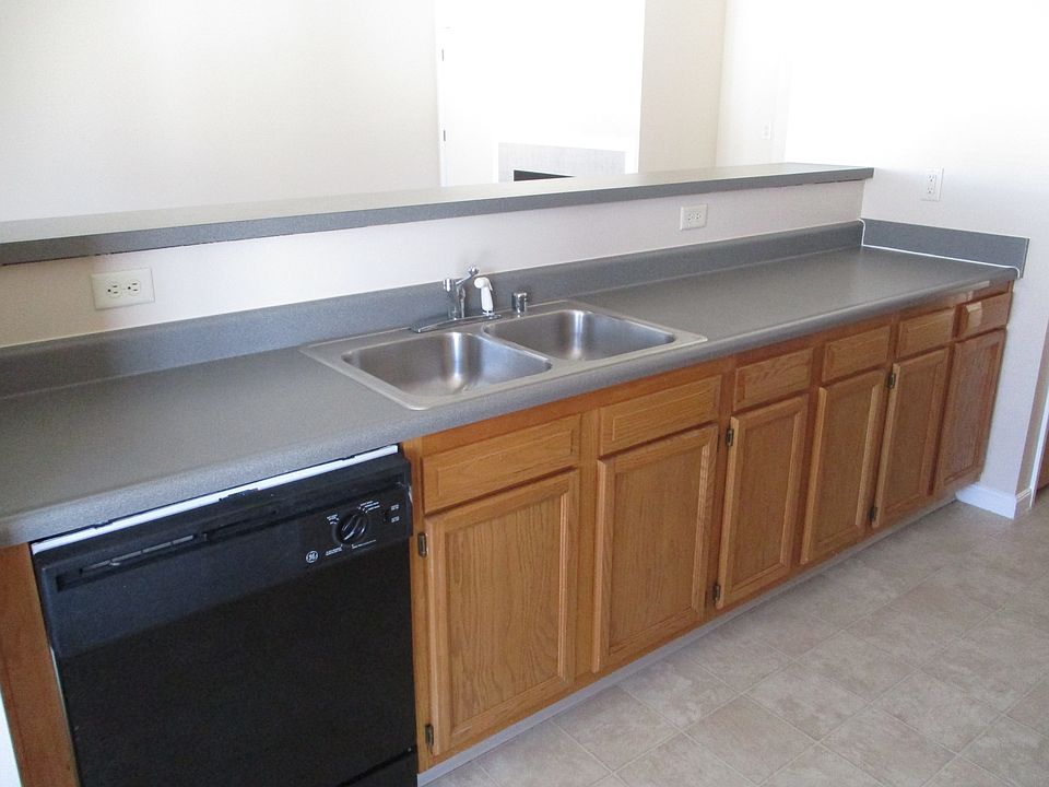 1st image of 2290 Flicker Dr APT 198