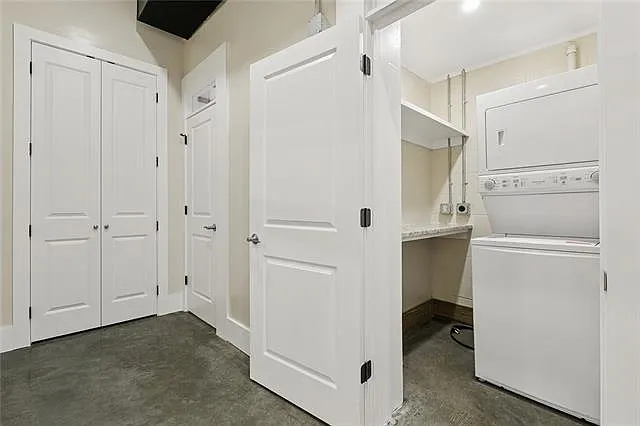 137 Carondelet St #101 — Photo 11