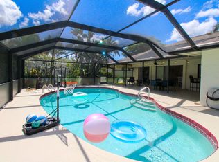 213 Bay Meadows Dr, Naples, FL 34113