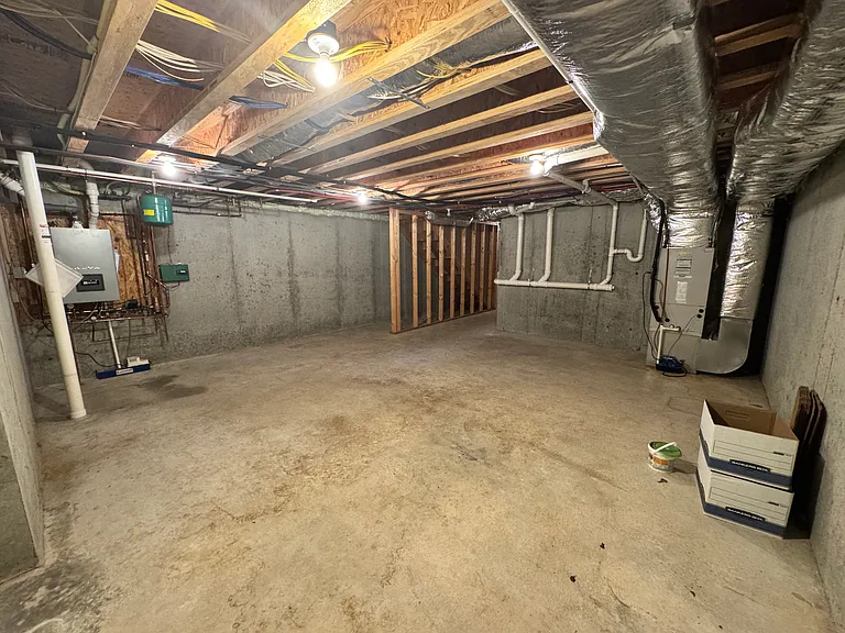 1 Santini St #J — Photo 16