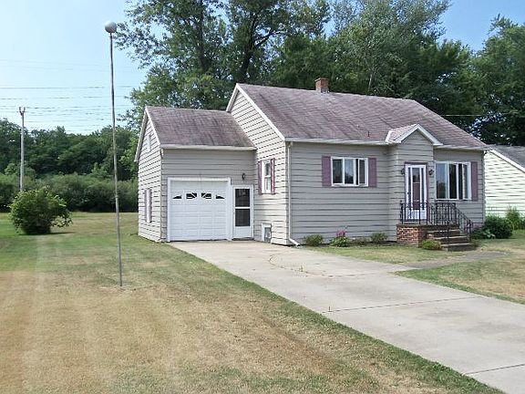 3rd image of 133 Willowbrook Ave