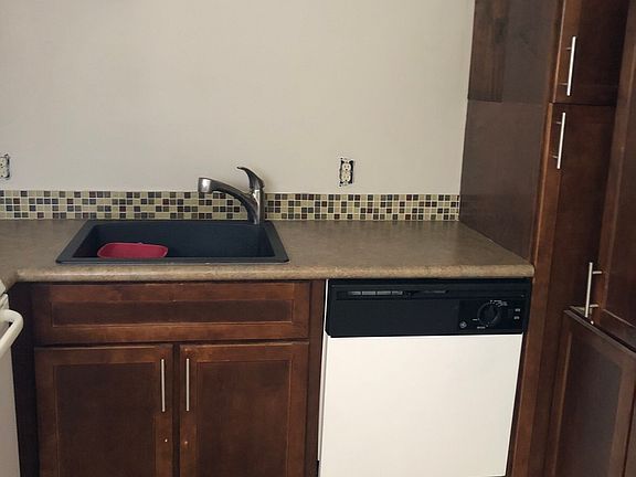 3rd image of 1906 W Pacific Ave Unit 5