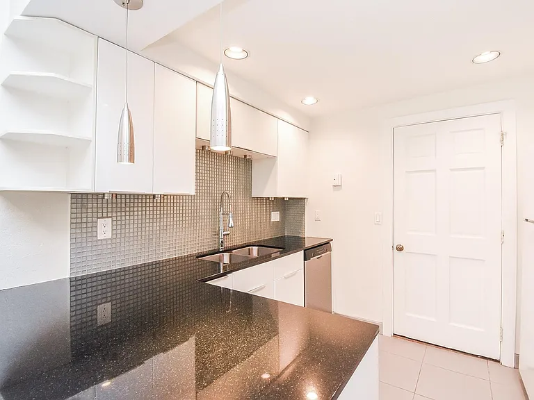 1829 Augusta Dr #31 — Photo 11