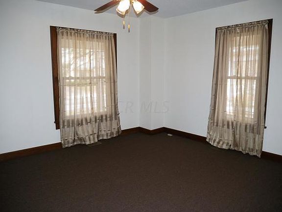 4th image of 253 W High St