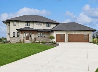 7918 207th St E, Prior Lake, MN 55372