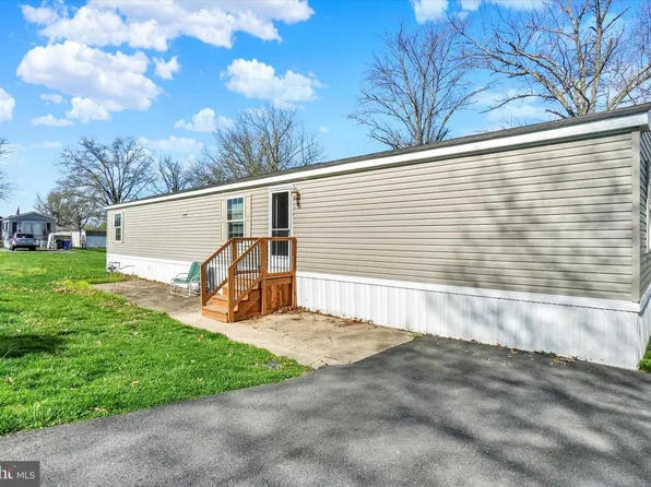 155 Pawnee Ave, Dover, PA 17315