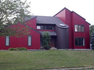 1374 Doe Trail Rd, Allentown, PA 18104