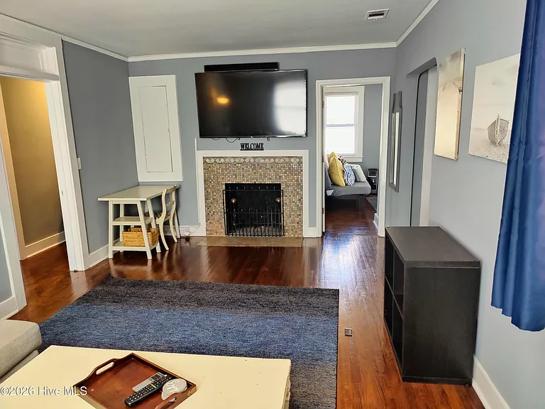 1105 Merry St — Photo 12