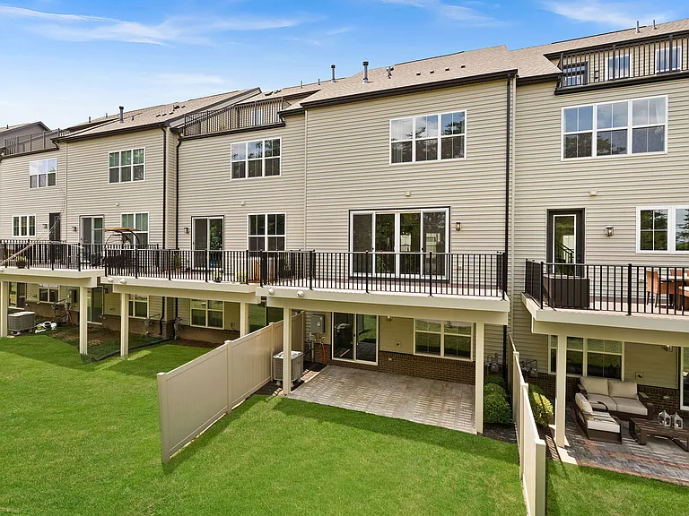 22892 Copper Tree Ter — Photo 60