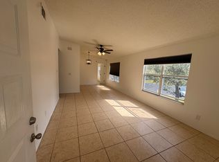 2206 Northlake Dr, Sanford, FL 32773
