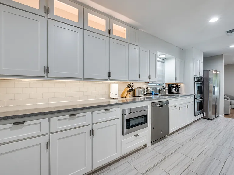 10443 Cromwell Dr — Photo 7
