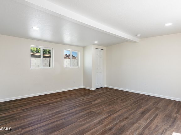 3rd image of 3134 W COUNTRY GABLES Drive