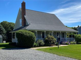 4 Manning Dr, Narragansett, RI 02882