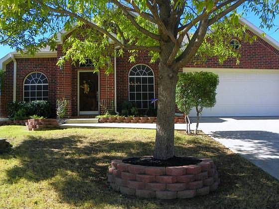 2nd image of 2705 Brandi Ln