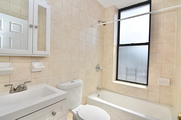 Rented by Bohemia Realty Group | media 11