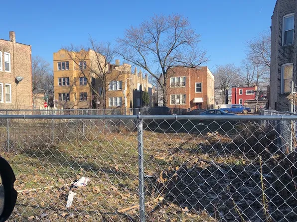 3546 W Chicago Ave, Chicago, IL 60651