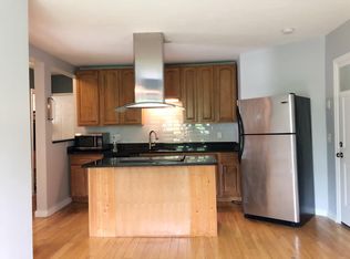 9 Watson Ave APT 2R, Worcester, MA 01606