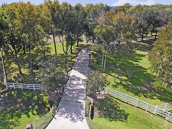 4th image of 7534 Misty Meadow Ct