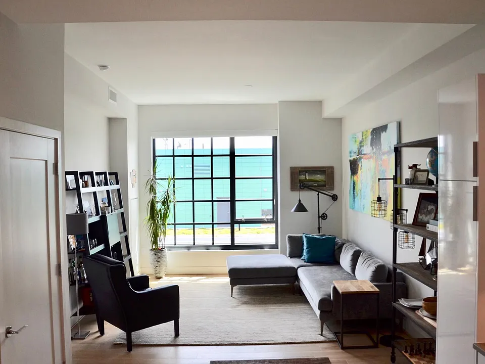 45 Sutton Sq SW #Penthouse 11