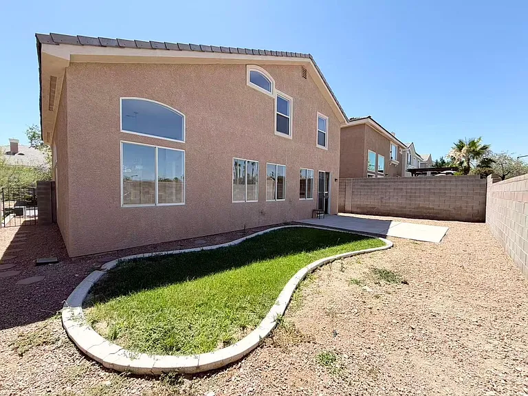 10208 Turin Pl — Photo 14
