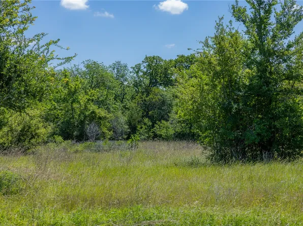 6534 Atakapan Trl, Bedias, TX 77831