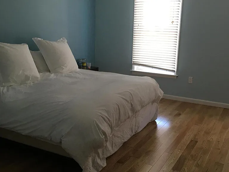 110 Poplar Ave — Photo 2