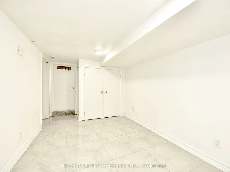 433 Symington Ave #BASEMENT — Photo 12