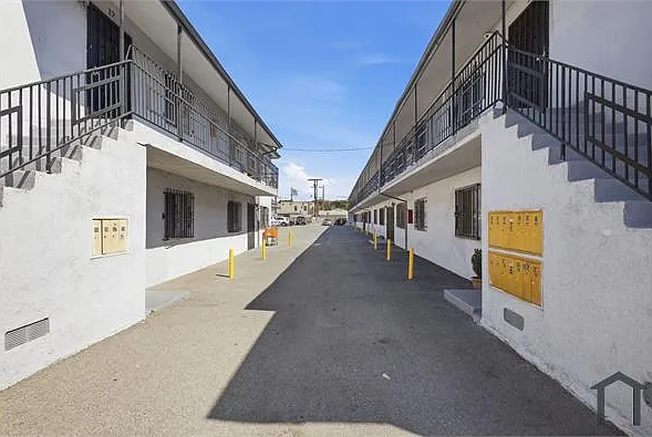 8414 S Figueroa St #9 — Photo 9