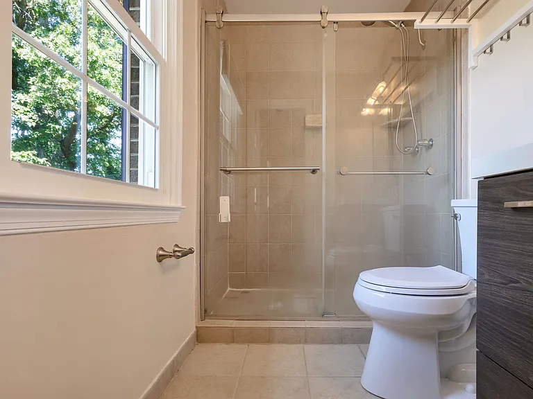 6414 Seven Oaks Ct — Photo 16