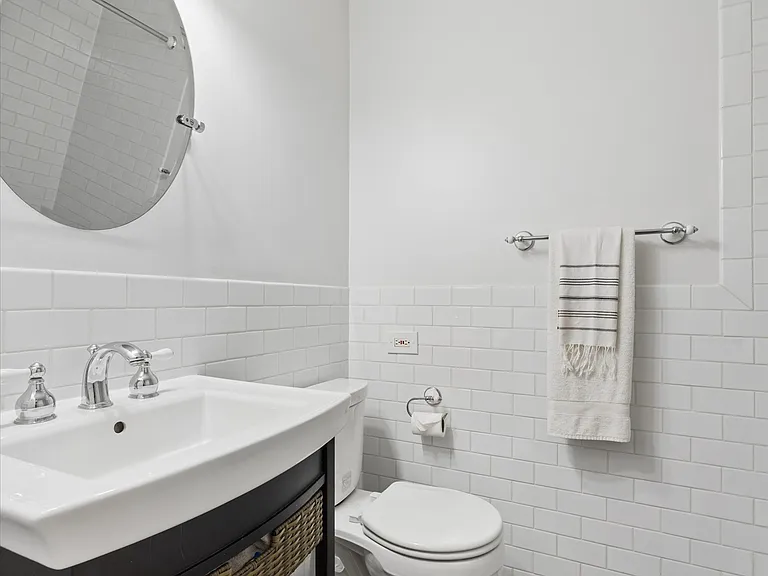 2734 N Seminary Ave #1A — Photo 14