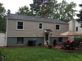 423 Painter Dr, West Haven, CT 06516