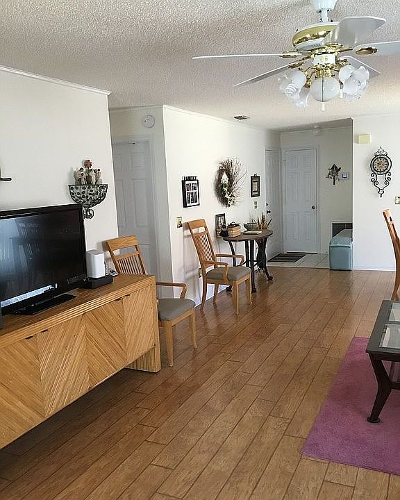 1st image of 913 Medira Dr
