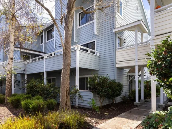 41 Grandview St APT 503, Santa Cruz, CA 95060