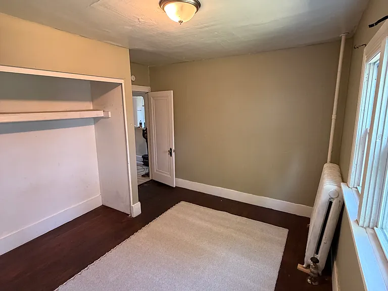 2500 S Saginaw St #1 — Photo 9