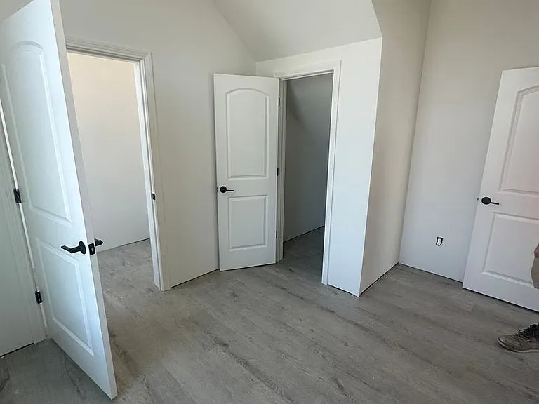 350 N Main St — Photo 51