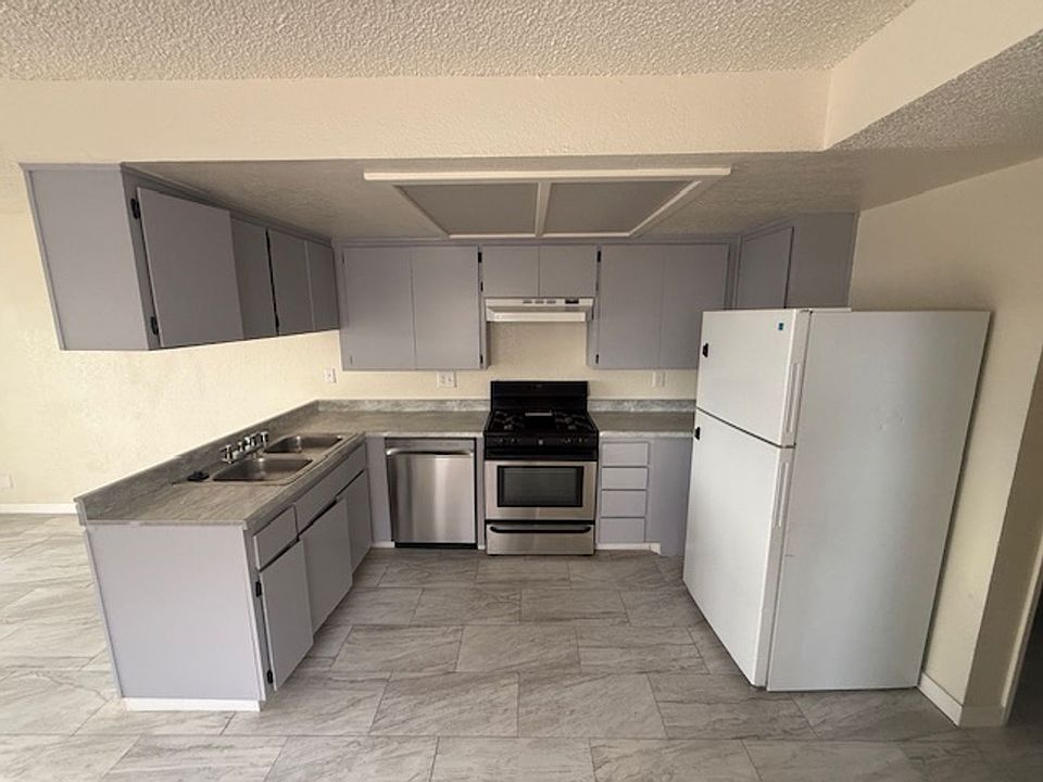 1st image of 68120 Calle Las Tiendas Apn 644 #141-018-9