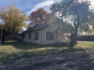120 N Johnson St, Farmersville, TX 75442