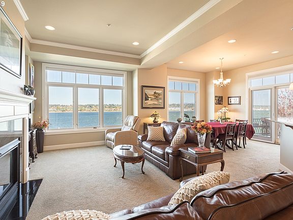 2nd image of 707 N Hayden Island Dr Unit 425
