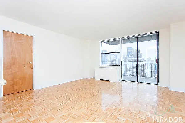 Rented by Mirador Real Estate | media 2