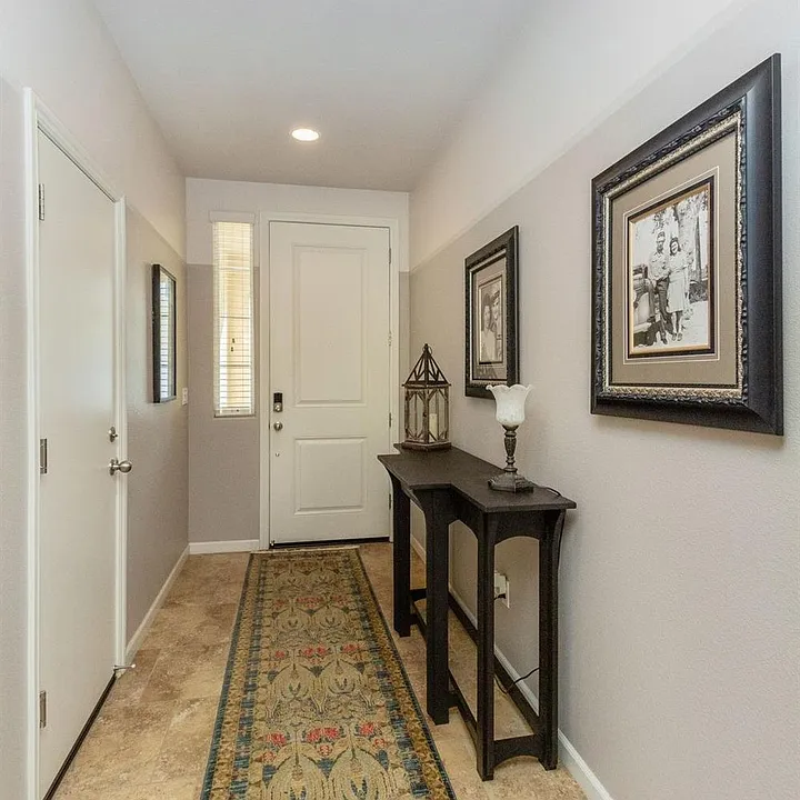 1332 Joy Dr