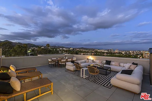 7428 Santa Monica Blvd #Penthouse 507 Photo 1